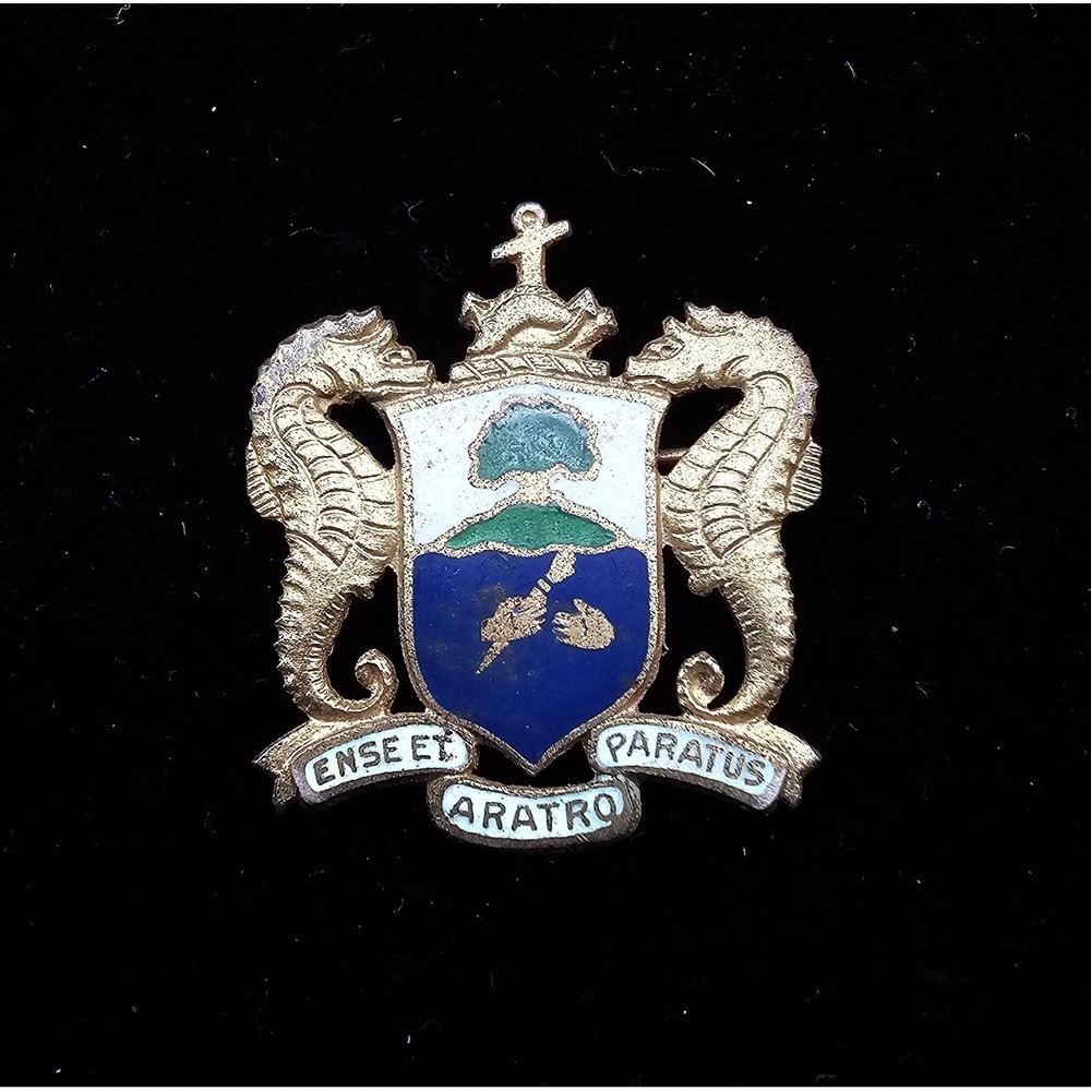 Vintage WW2 US Navy Submarine School DI Gold Plated Sterling Silver Crest Pin